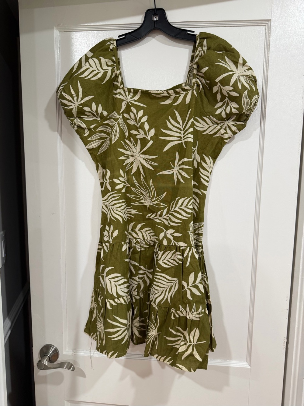 Olive Green Tropical Print Puff Sleeve Mini Dress NWT medium
